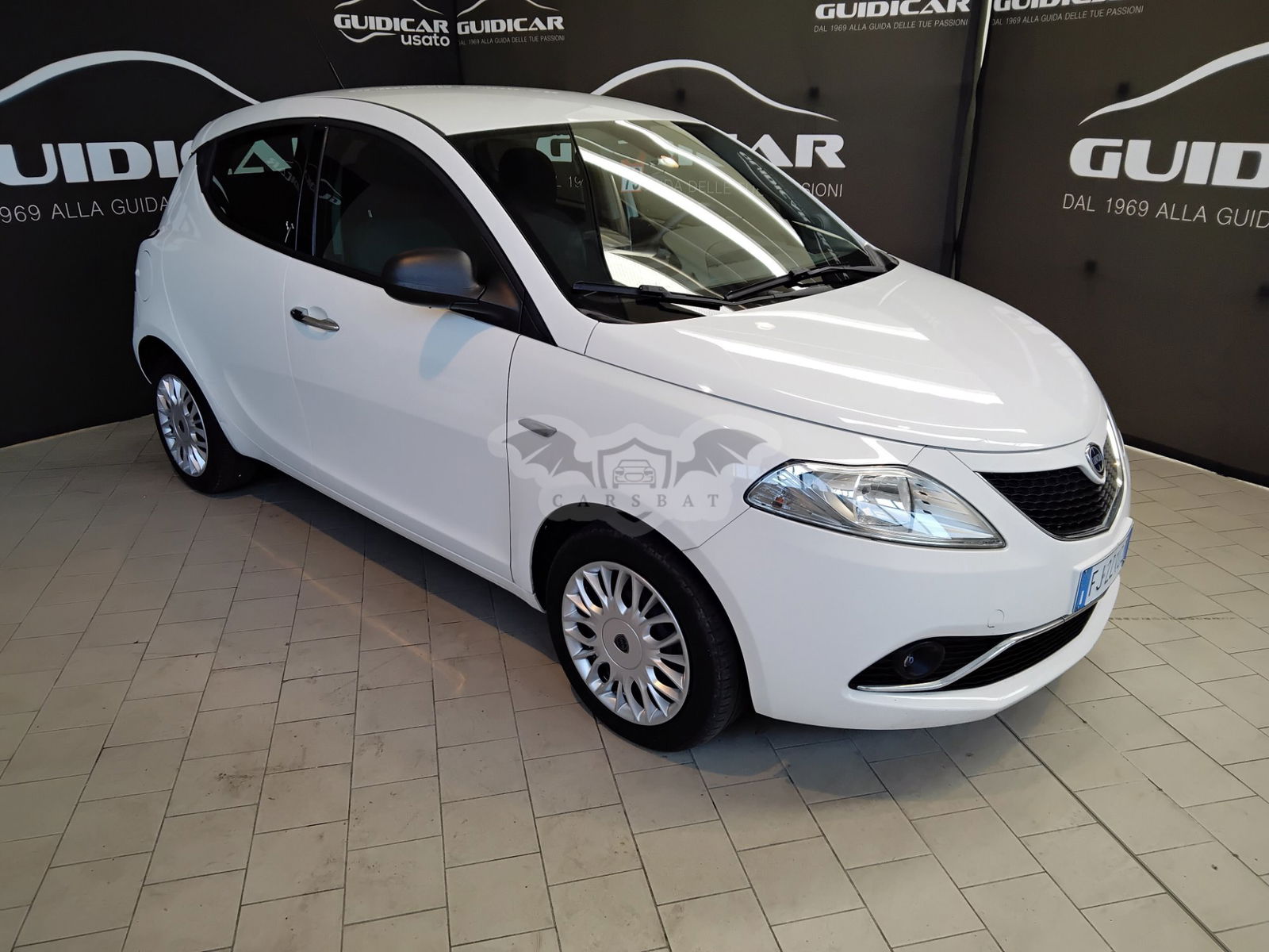Lancia Ypsilon 1.3 MultiJet Silver 2017