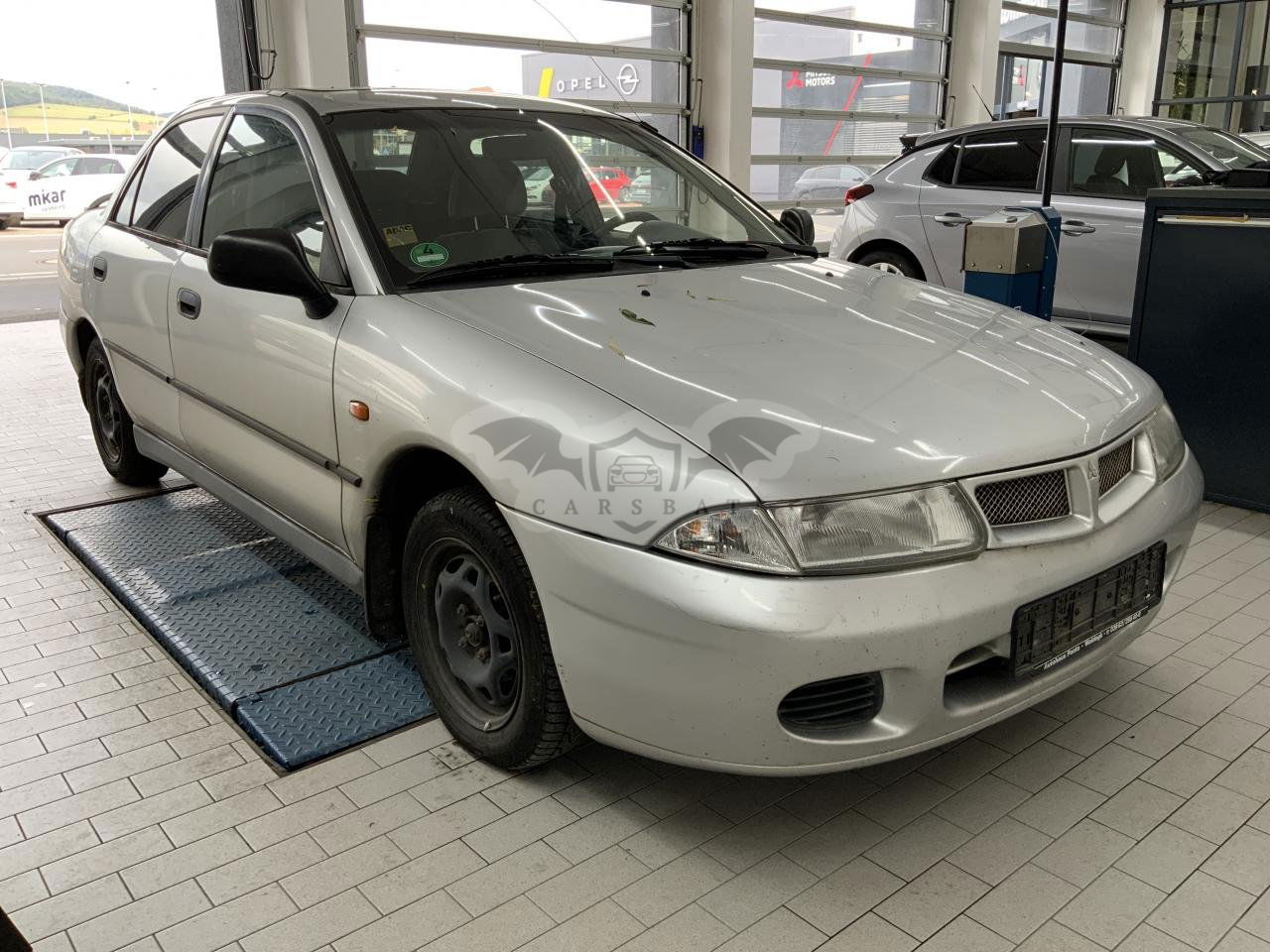 Mitsubishi Carisma 1996