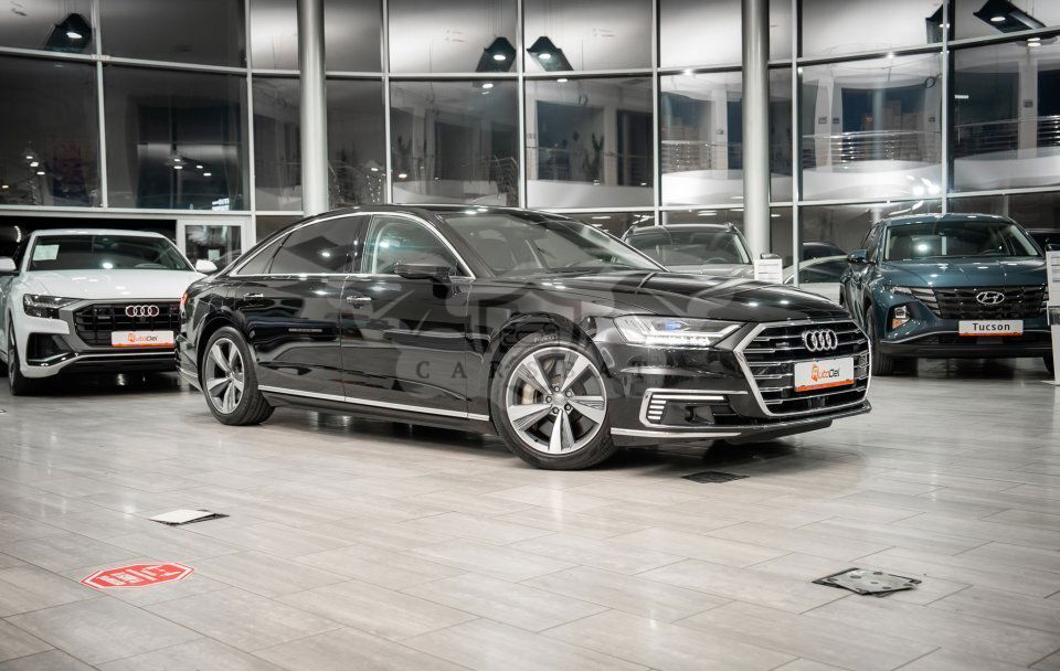 Audi A8 Long 60 TFSI Sport 2020