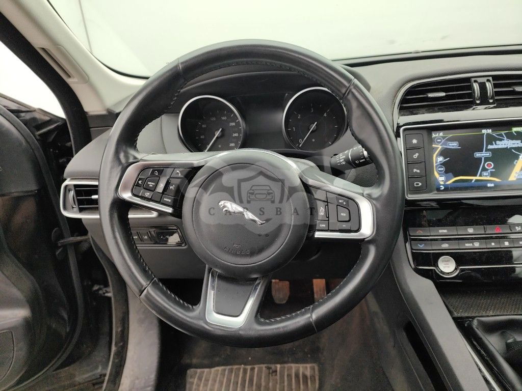 Jaguar F-Pace 2.0d Business 2018