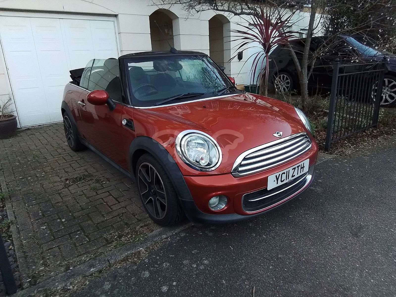 Mini Cabrio Cooper D 1.6 2011