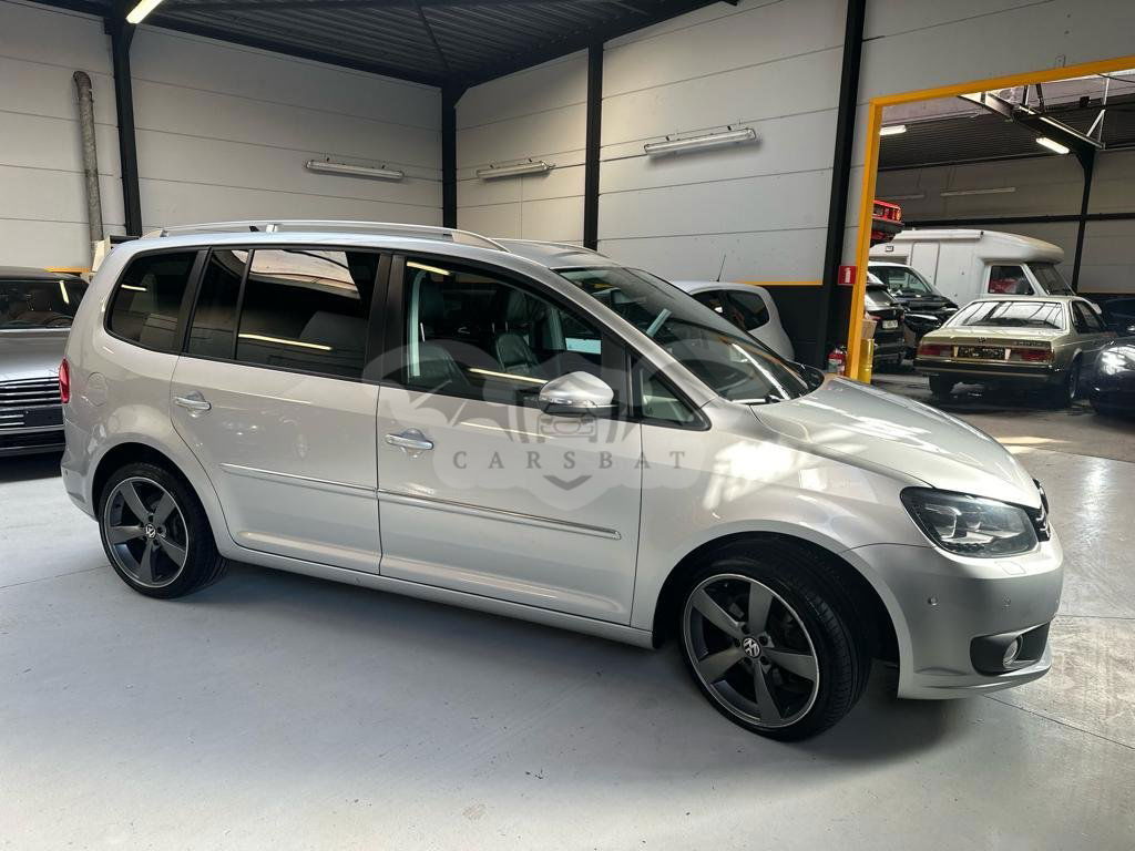 Volkswagen Touran 2.0 TDI Highline 2010