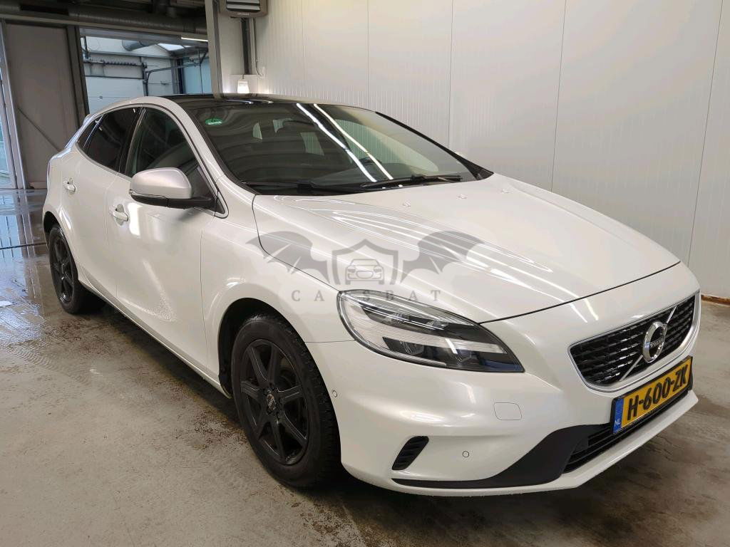 Volvo V40 2.0 R-design 2020