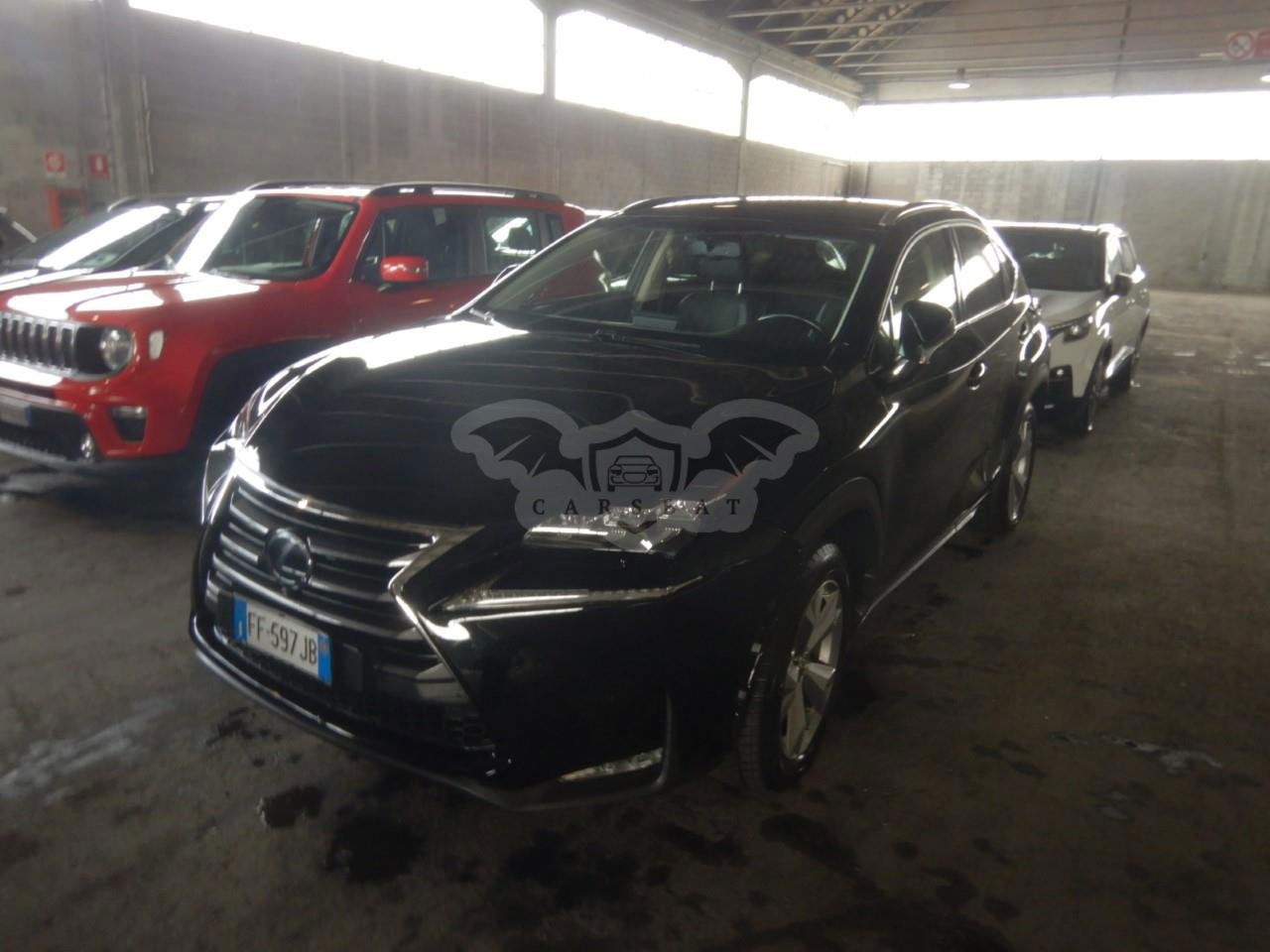 Lexus NX 300h Luxury 2016