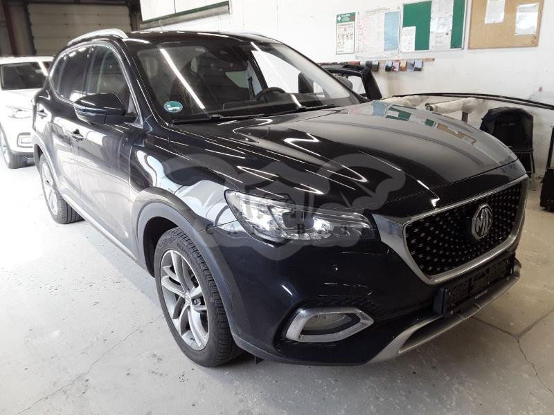 MG EHS Luxury 2022
