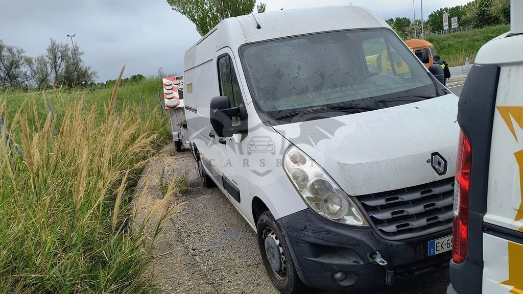 Renault Master L2H2 2.3 DCI 2011