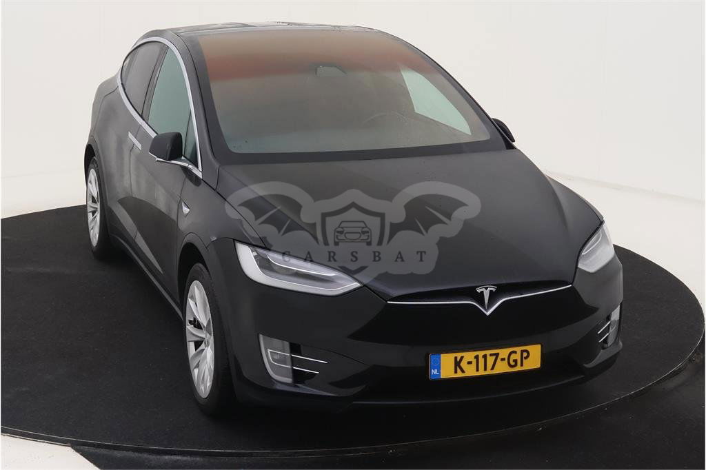 Tesla Model X 2020