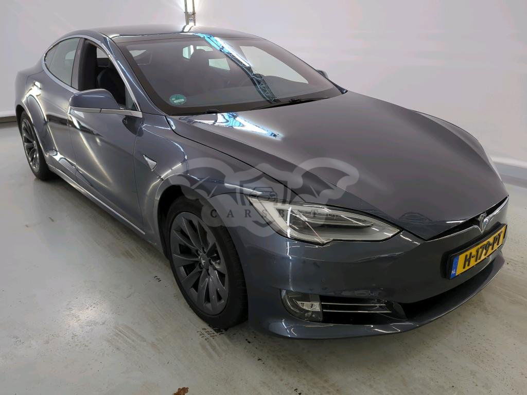 Tesla Model S 2020