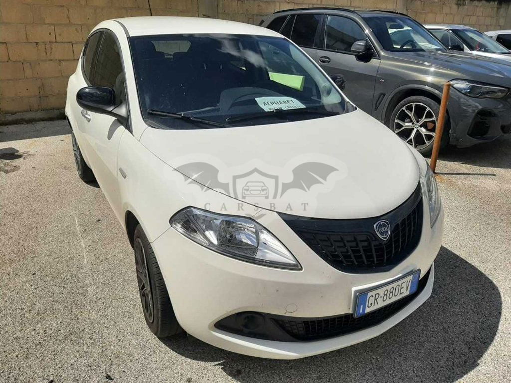 Lancia Ypsilon 1.0 Silver 2023