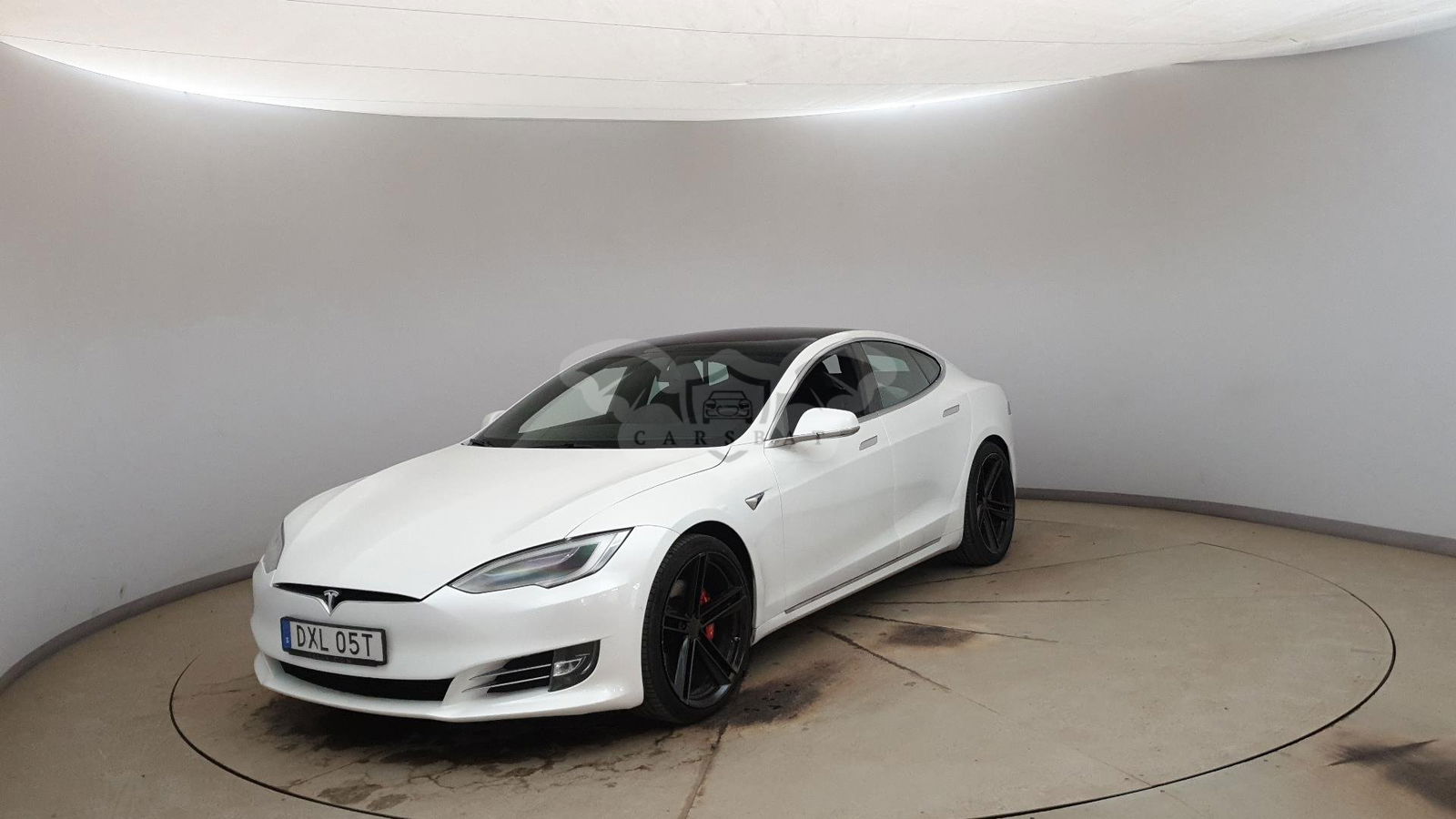 Tesla Model S 2020