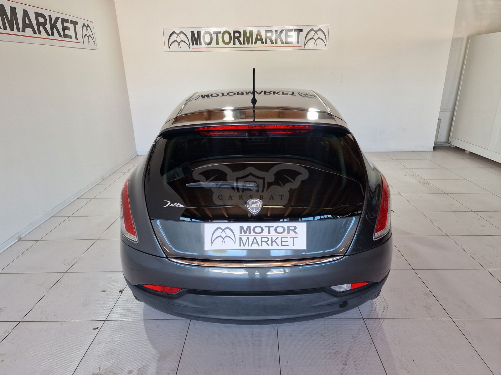 Lancia Delta 1.6 MultiJet Silver 2012