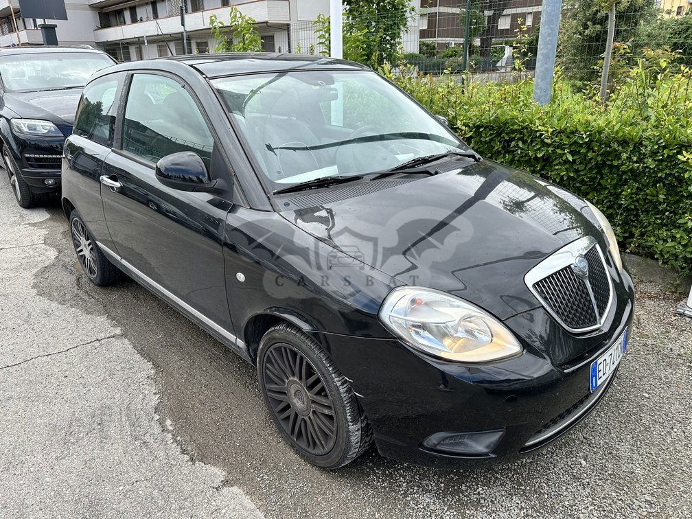 Lancia Ypsilon 1.2 Silver 2010