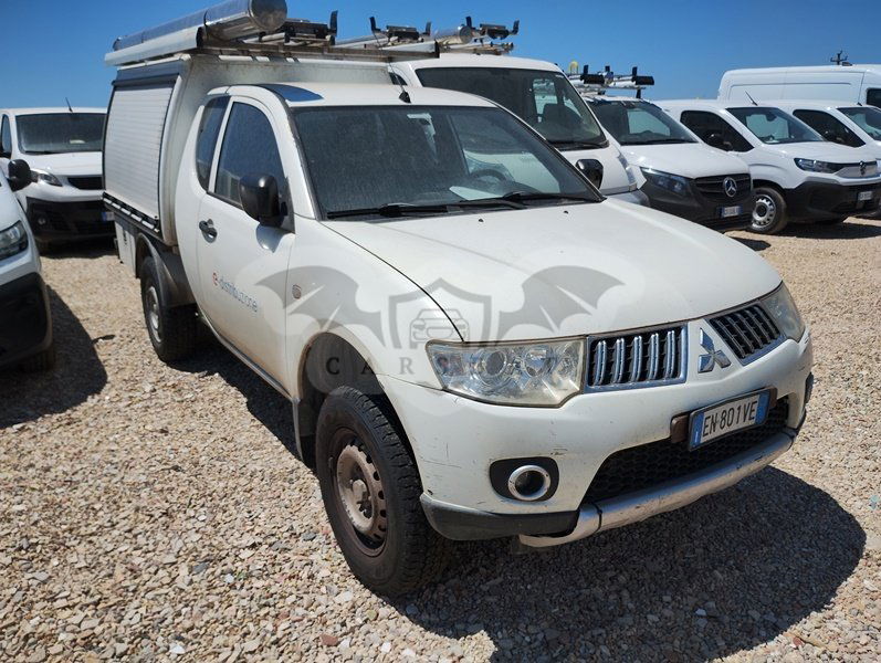 Mitsubishi L200 2.5 DI-D Invite 2013