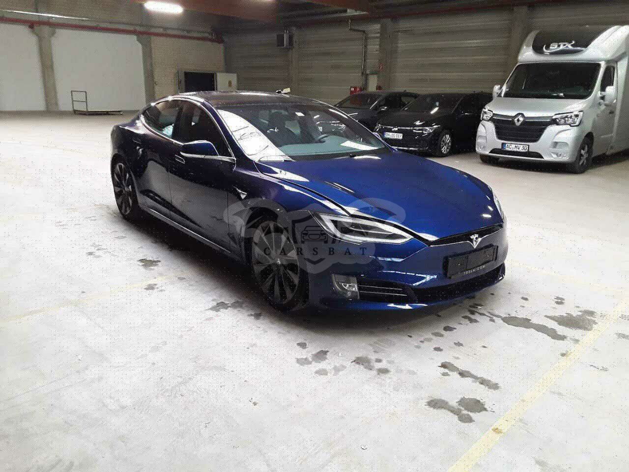 Tesla Model S 2020