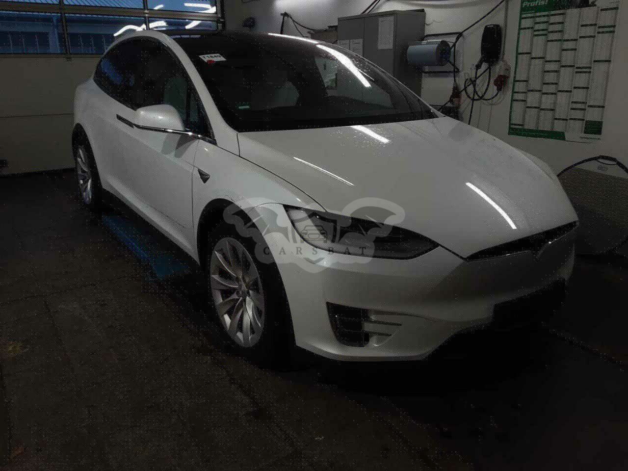 Tesla Model X 2020
