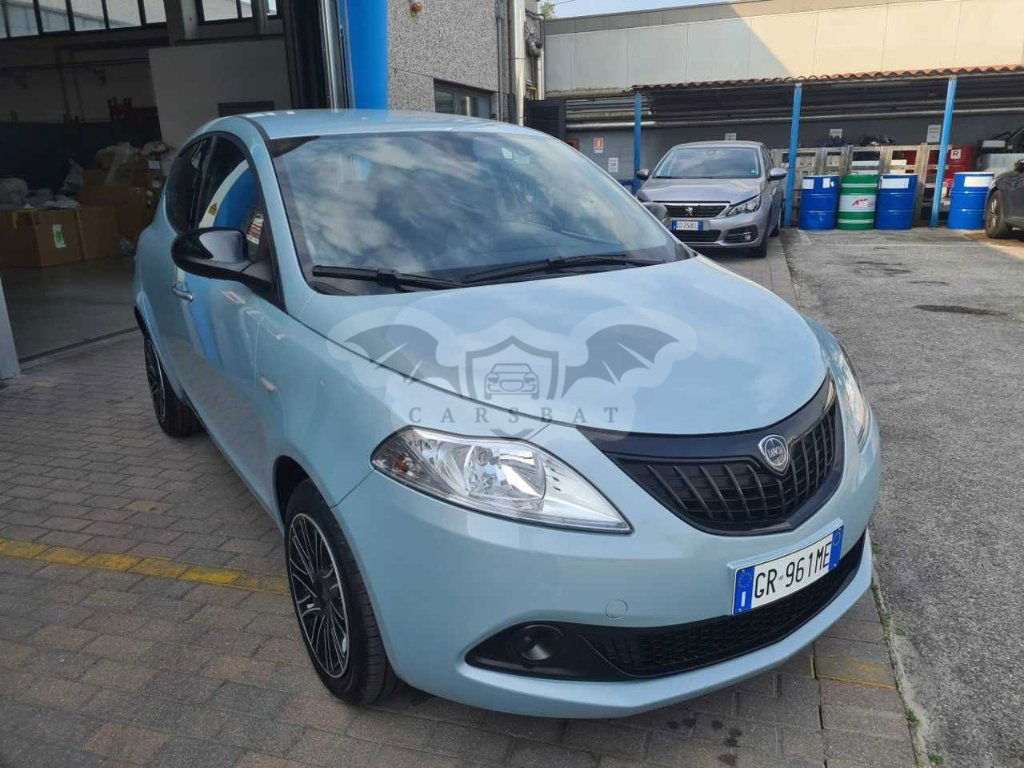 Lancia Ypsilon 1.0 Silver 2023