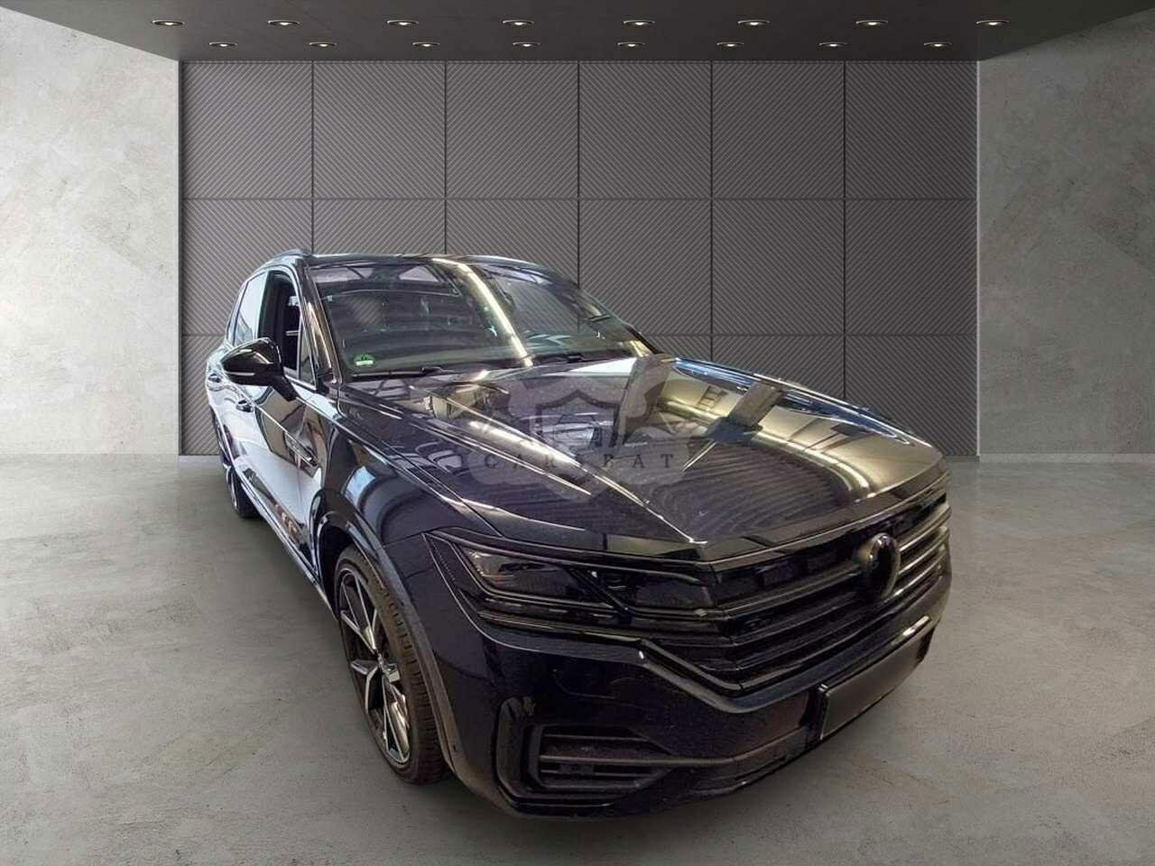 Volkswagen Touareg 3.0 TDI R-line 2021