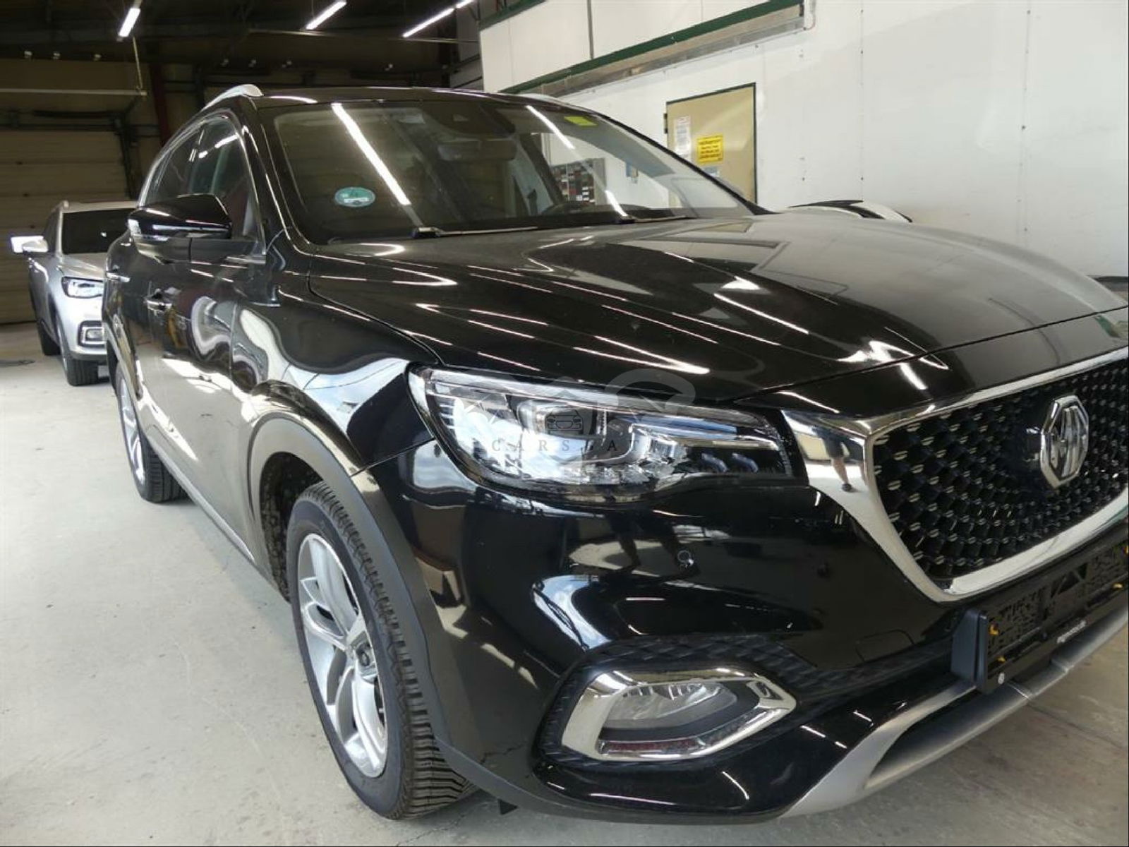 MG EHS Luxury 2022