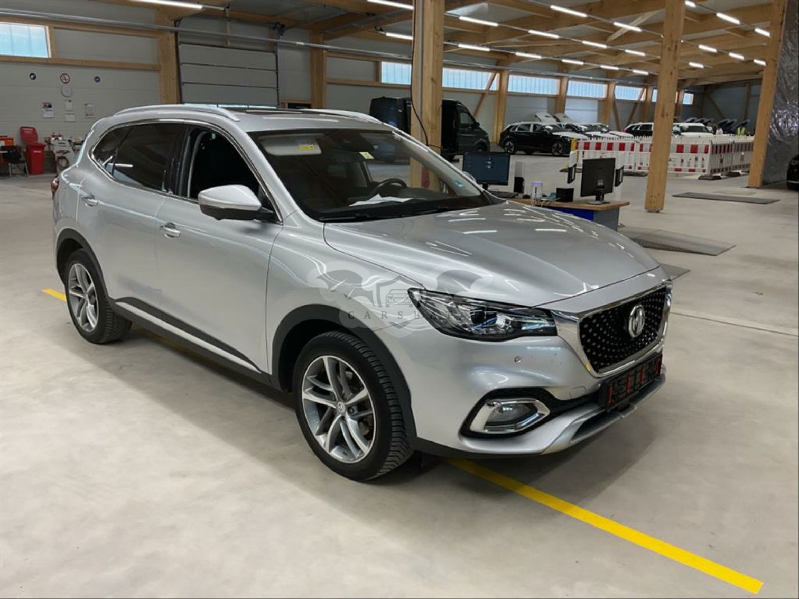 MG EHS Luxury 2022