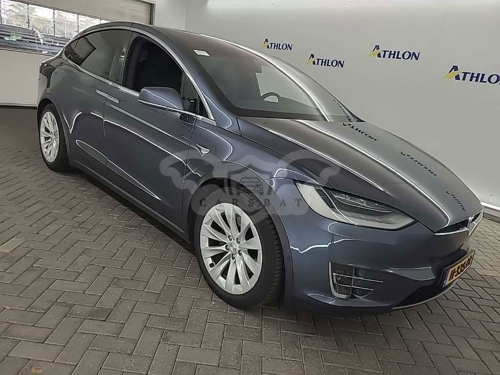 Tesla Model X 2020
