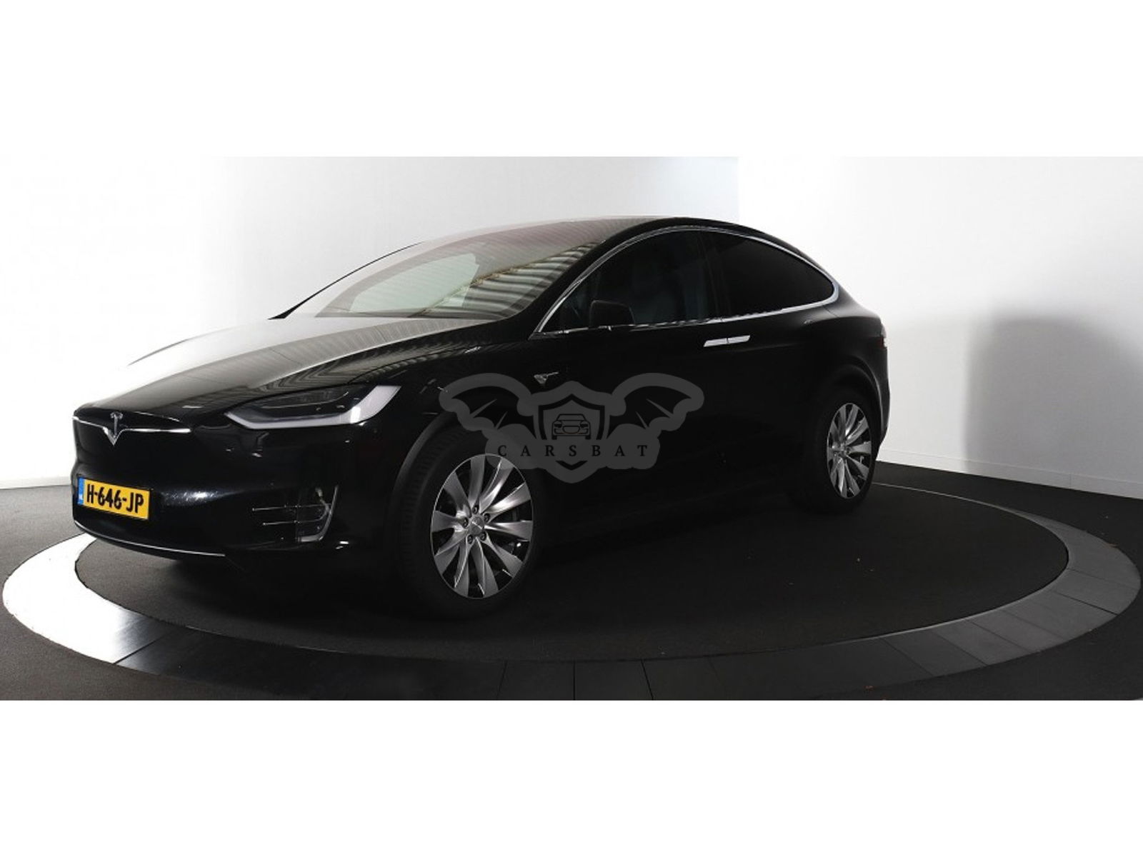Tesla Model X 2020