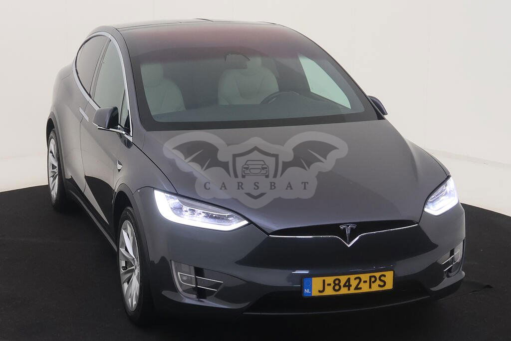Tesla Model X 2020