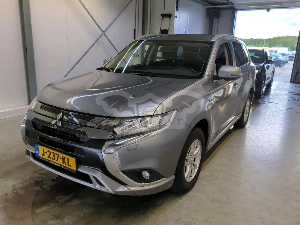 Mitsubishi Outlander 2.4 Pure 2020