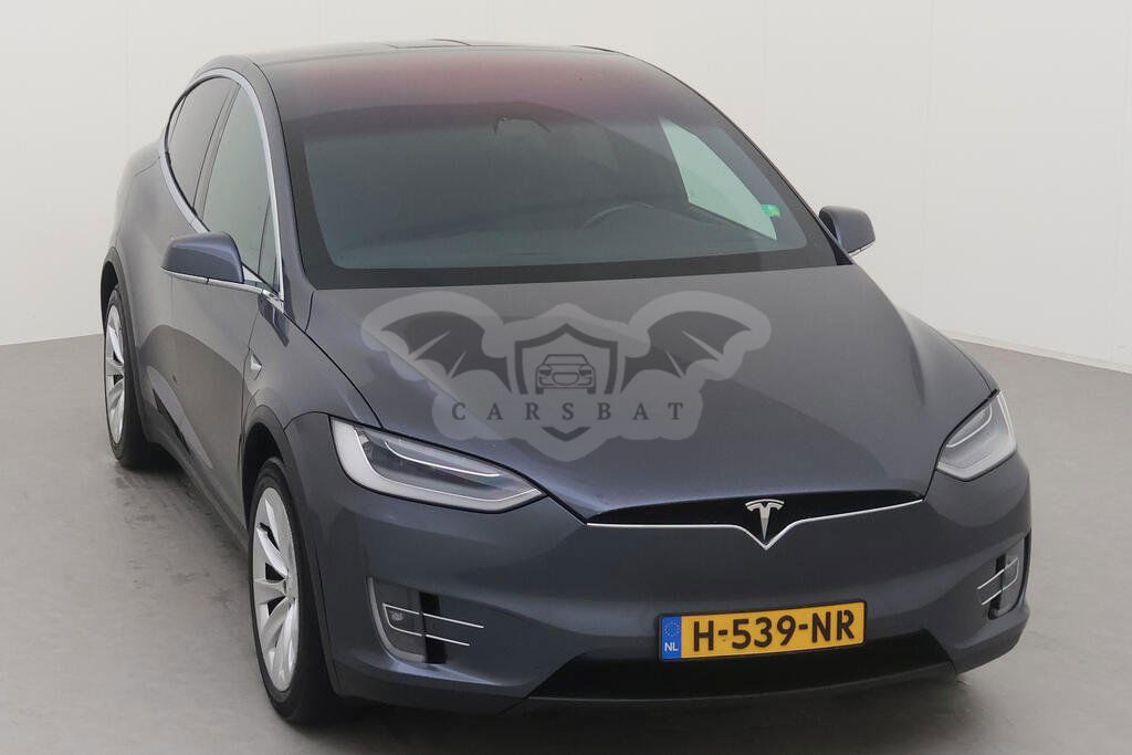 Tesla Model X 2020