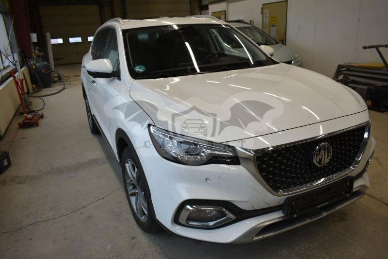 MG EHS Luxury 2021