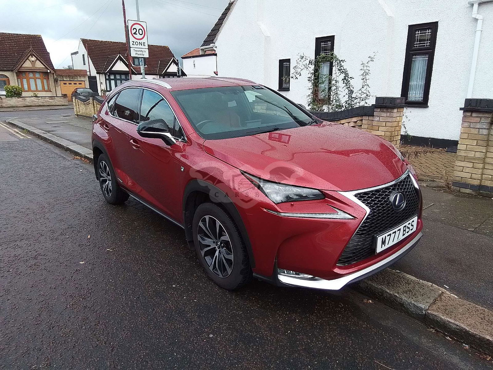 Lexus NX 300h F-Sport 2016
