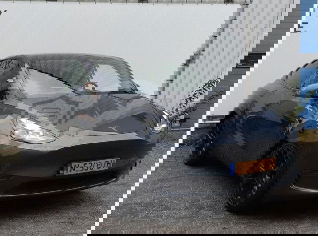 Tesla Model Y Long Range 75 kWh 2021