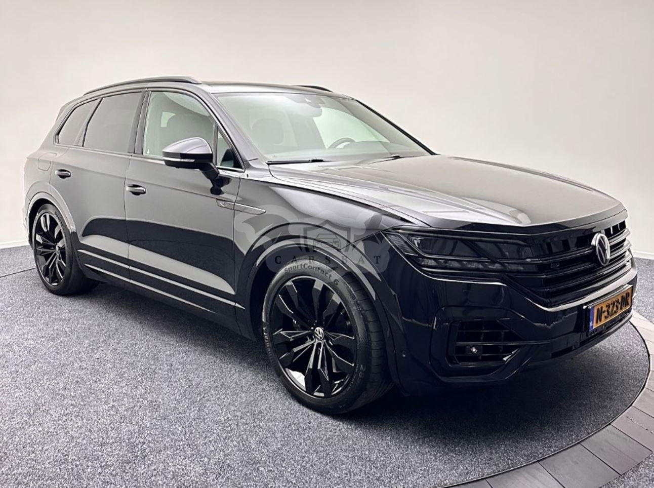 Volkswagen Touareg 3.0 TSI R-line 2021