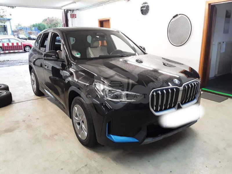 BMW iX1 2023