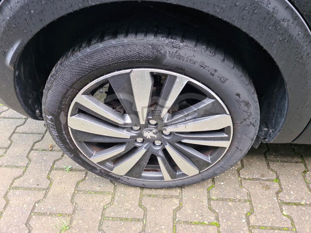 Peugeot 3008 1.2i Premium 2019
