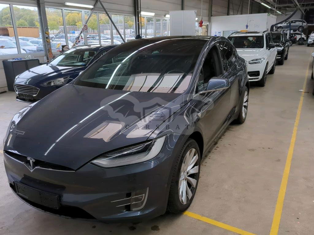 Tesla Model X 2020