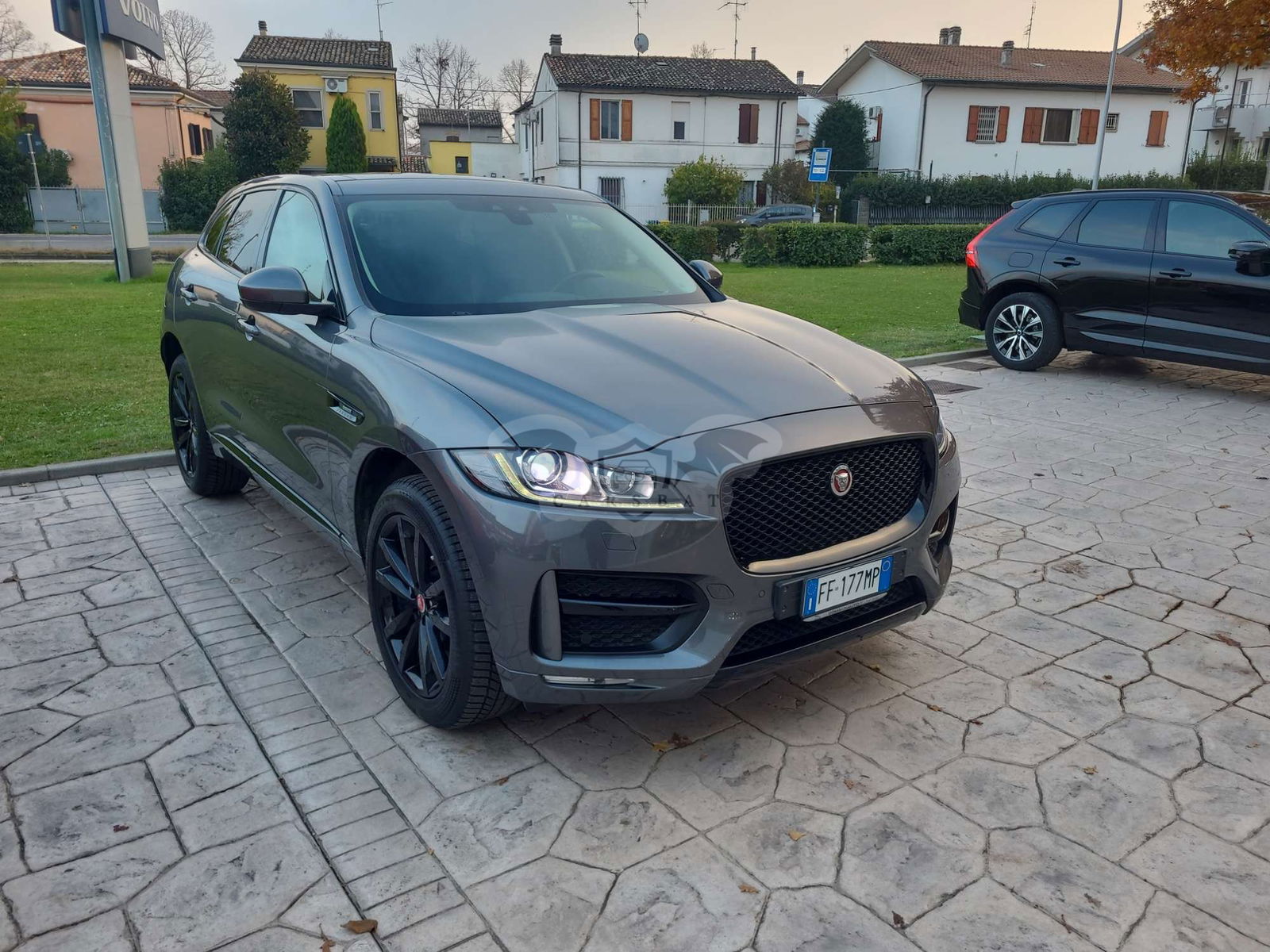 Jaguar F-Pace 2.0d R Sport 2016