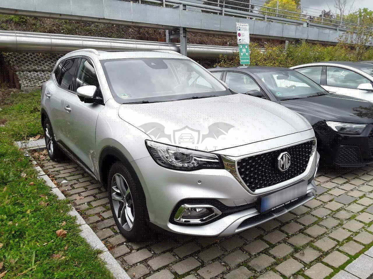 MG EHS Luxury 2022