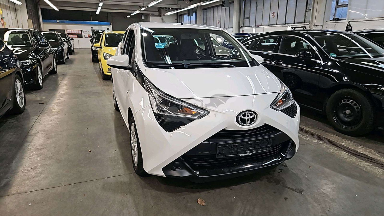 Toyota Aygo 1.0 VVT-i X-Play 2021