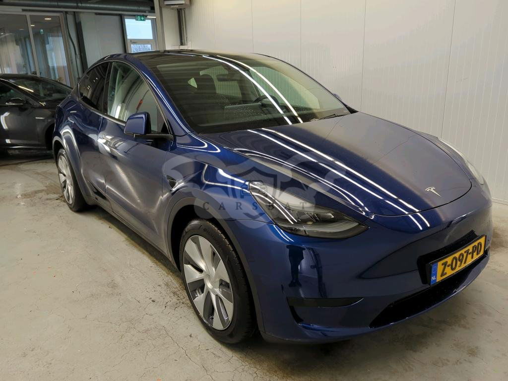 Tesla Model Y Standard Range 2024