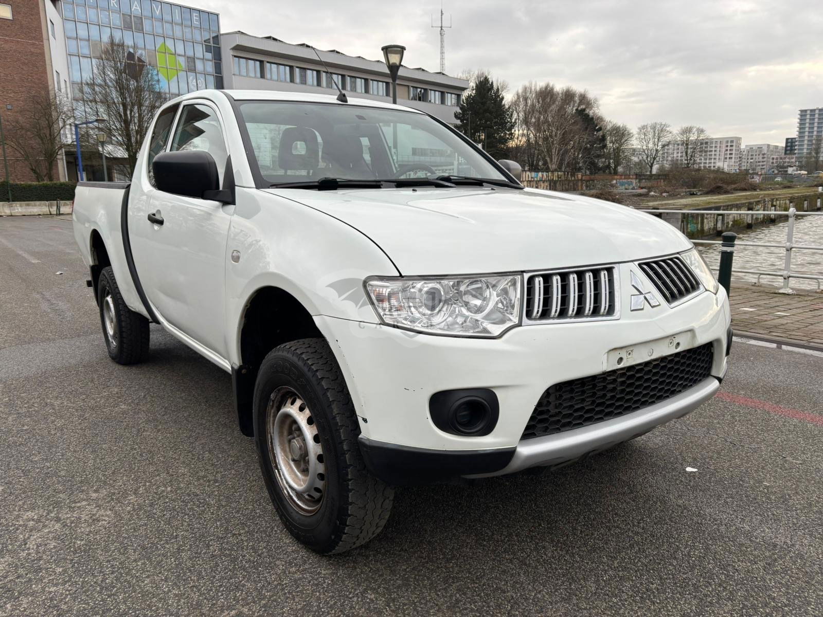 Mitsubishi L200 2.5 DI-D 2012