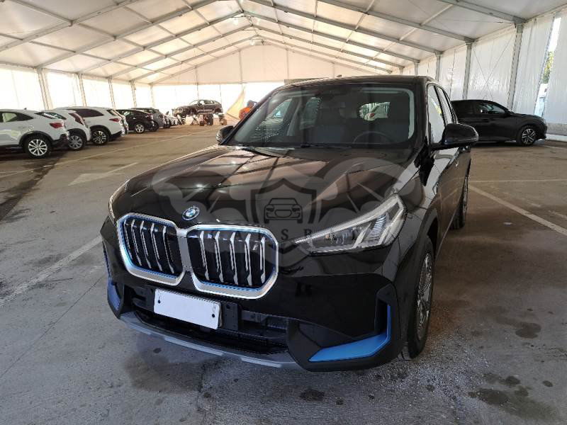 BMW iX1 2023