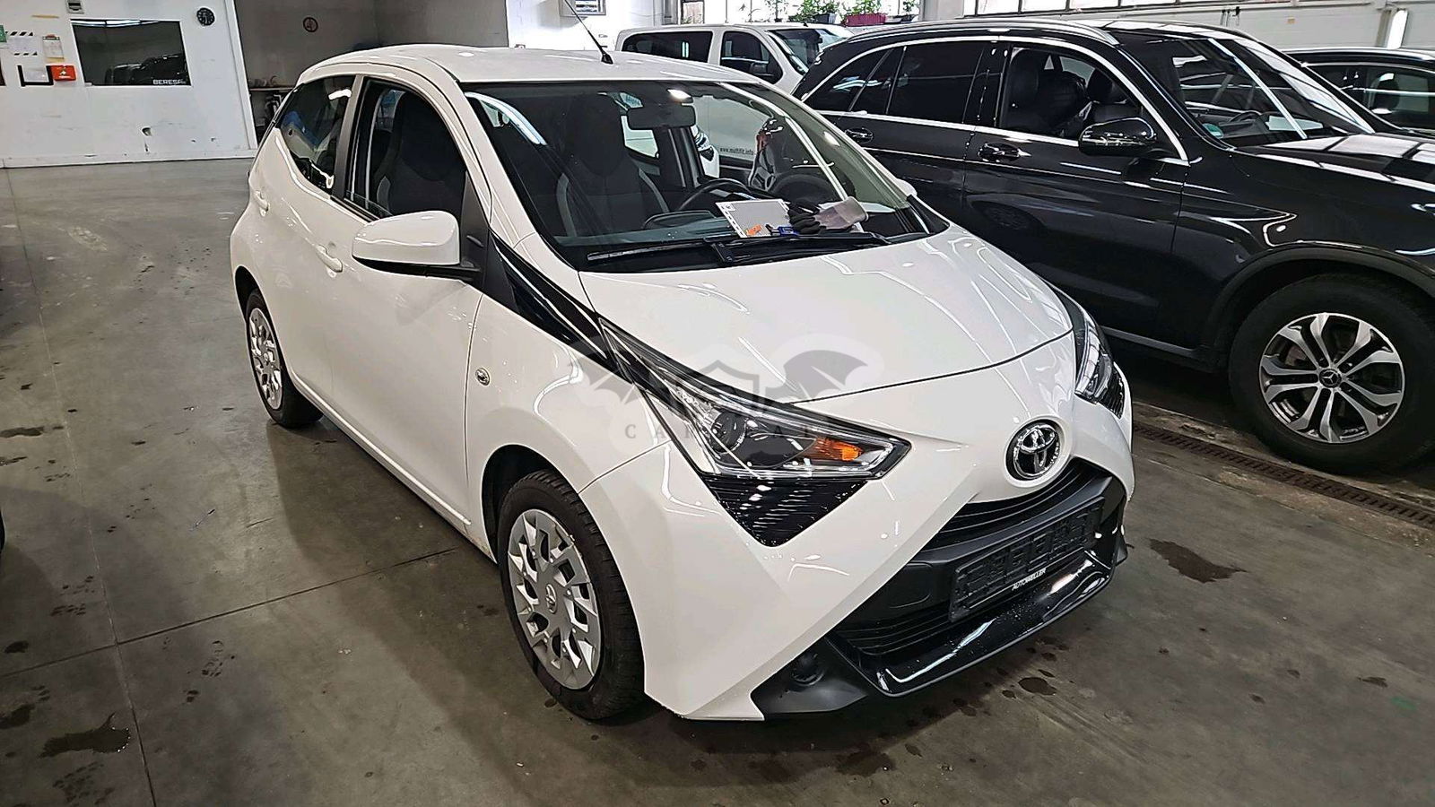 Toyota Aygo 1.0 VVT-i X-Play 2021