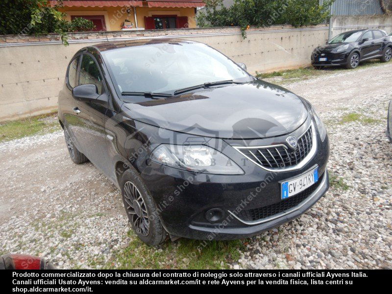 Lancia Ypsilon 1.0 2024