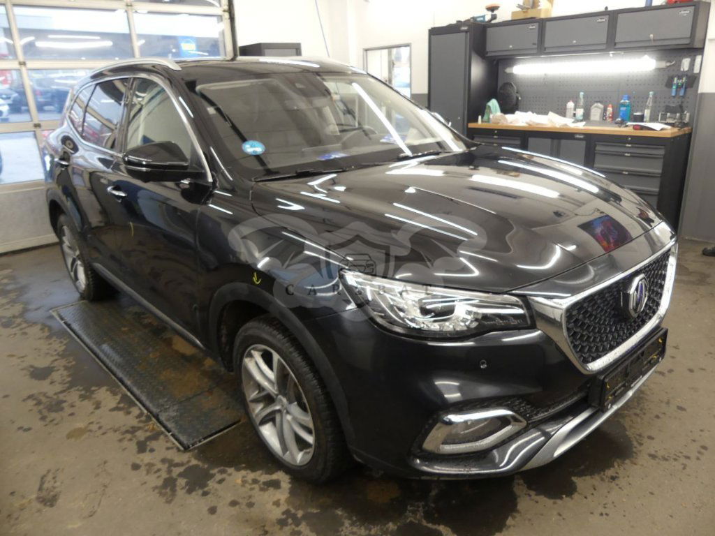 MG EHS Luxury 2022