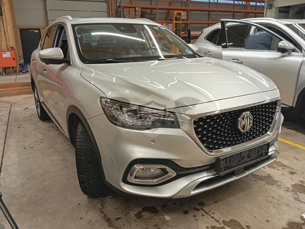 MG EHS Luxury 2022