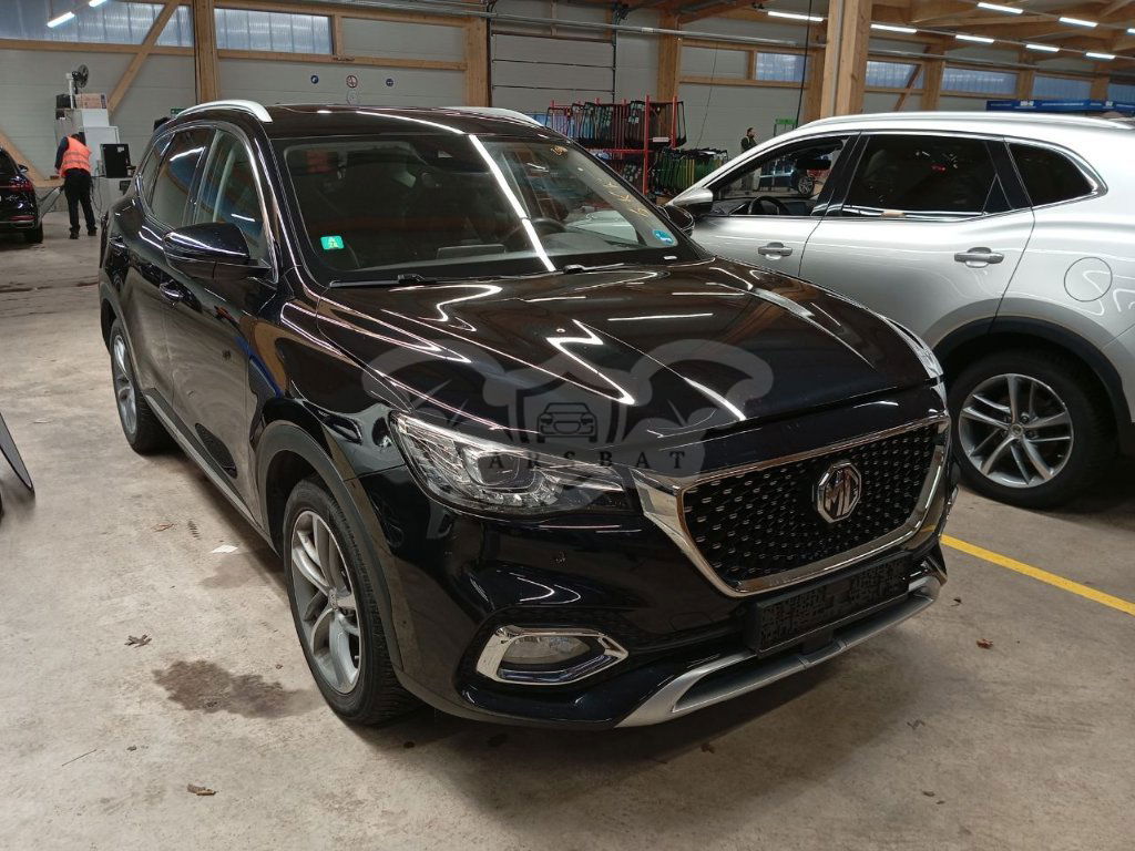 MG EHS Luxury 2022