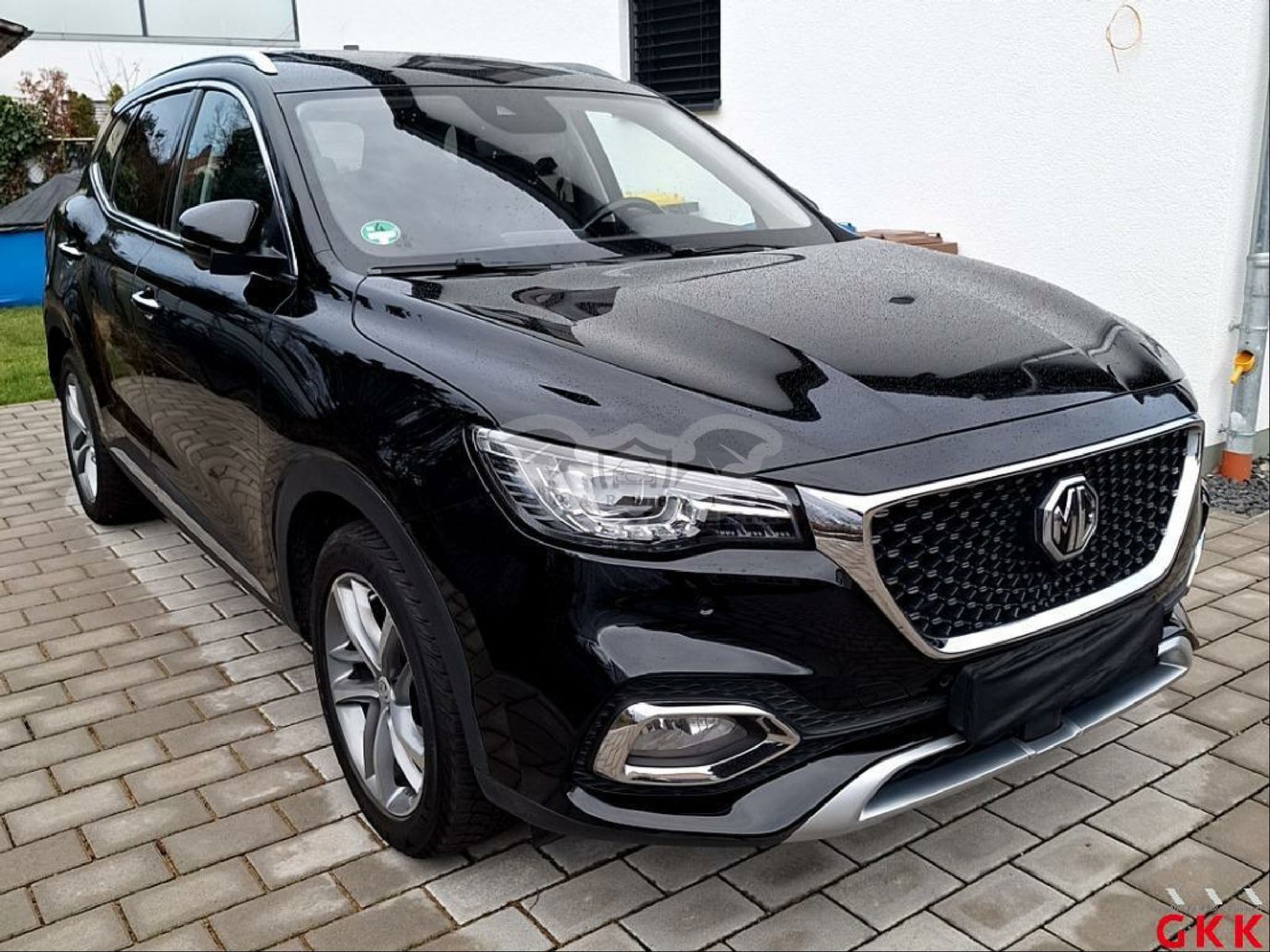 MG EHS Luxury 2021