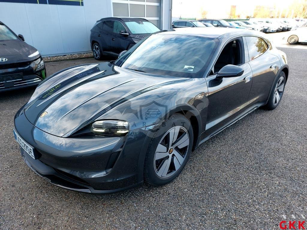 Porsche Taycan Cross Turismo 2023