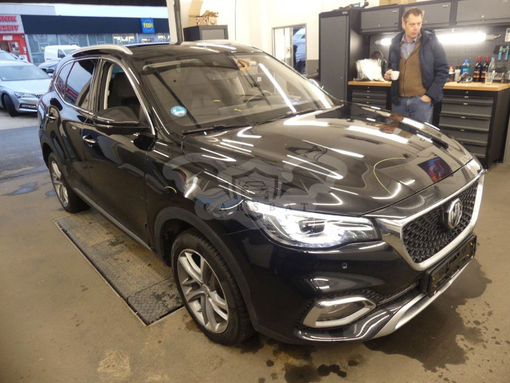 MG EHS Luxury 2022