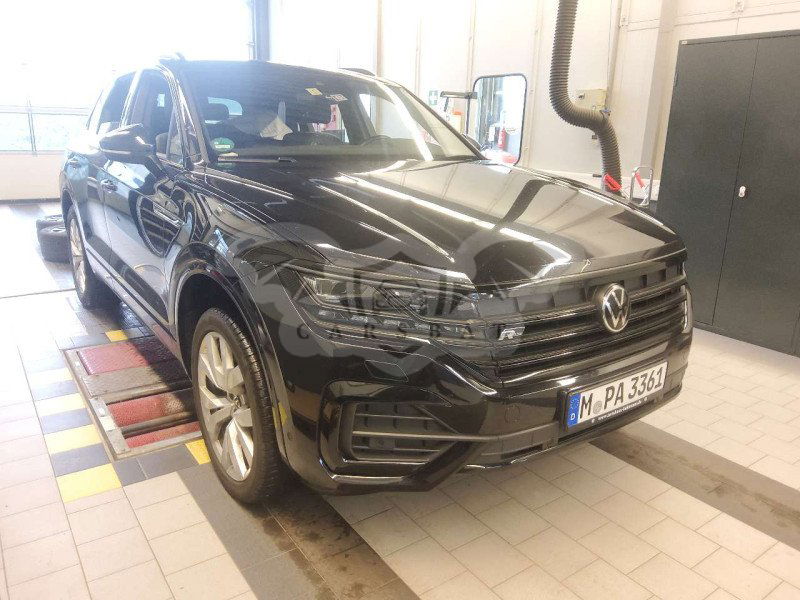 Volkswagen Touareg 3.0 TDI R-line 2021